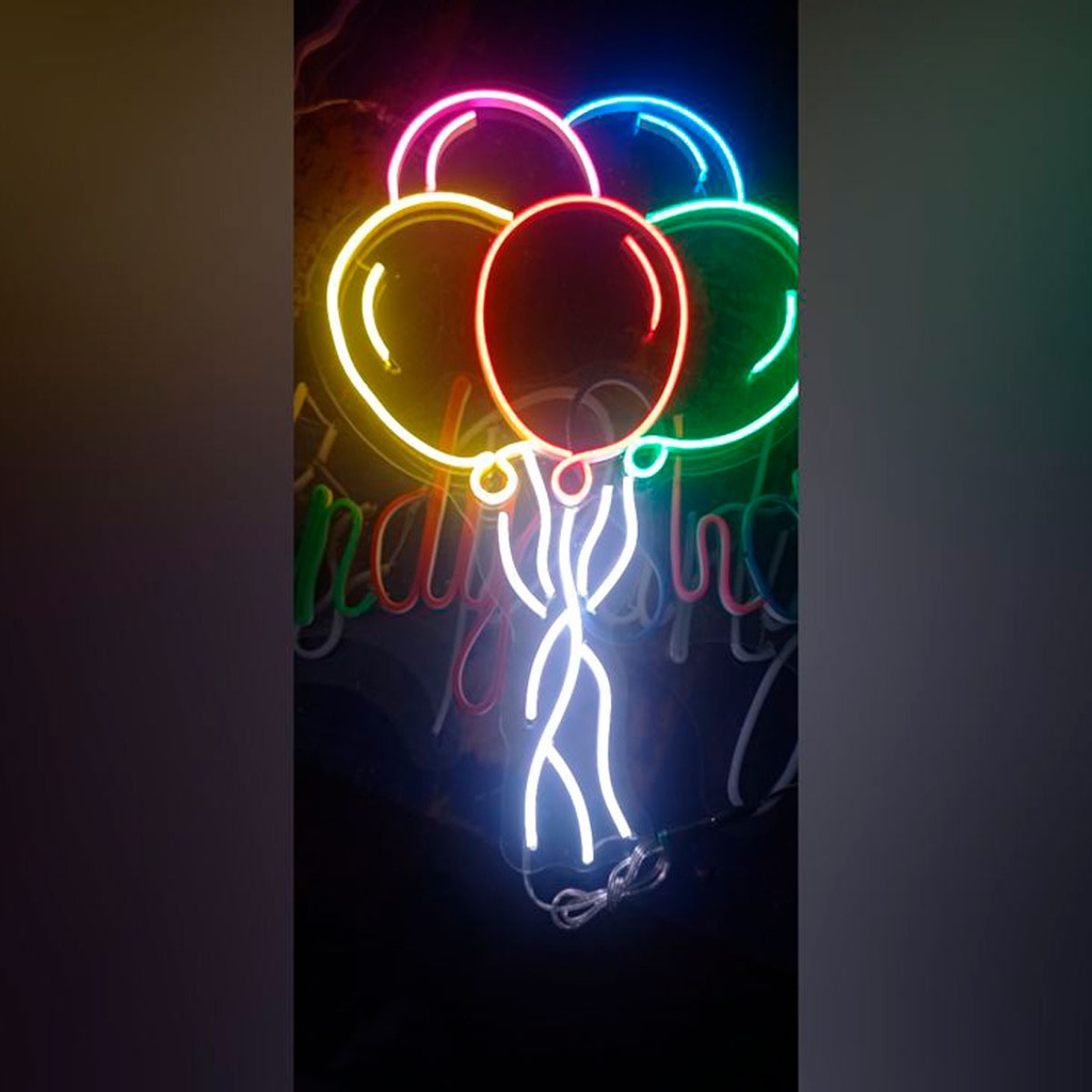 Figura de globos en neón para decoraciones