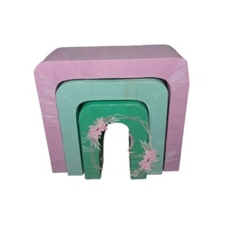 Mesas en forma de U de colores