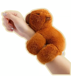 Peluche capibara brazalete pulsera 15 cm importado